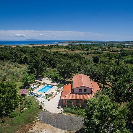 Beautiful Villa Palera With Private Pool Near Pula Ližnjan Exterior foto