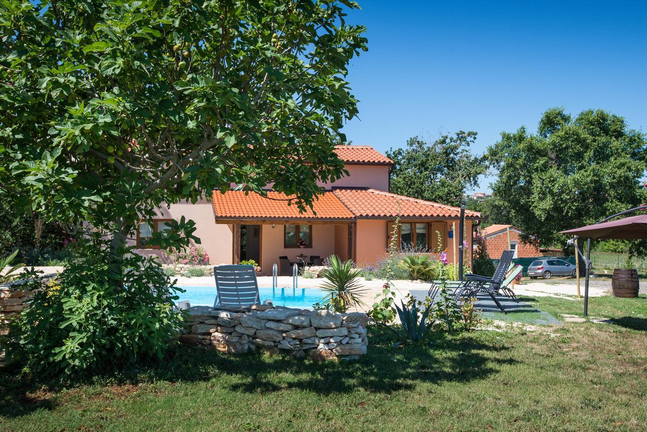 Beautiful Villa Palera With Private Pool Near Pula Ližnjan Exterior foto